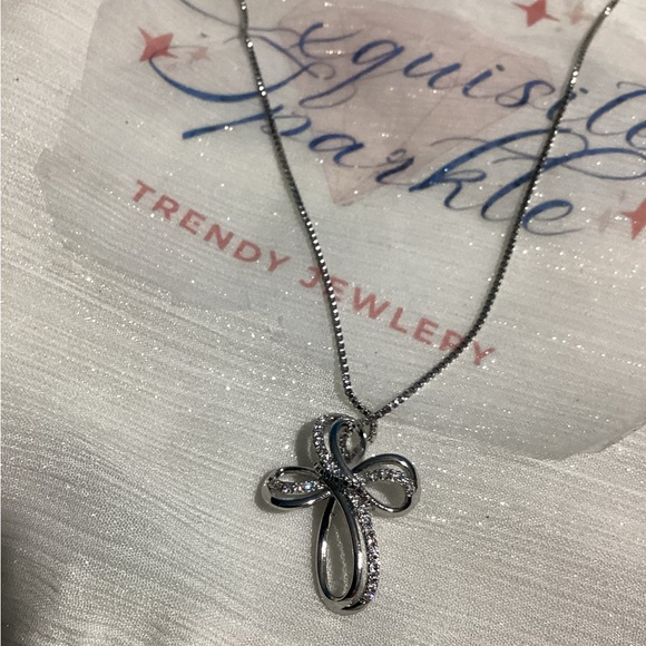 🙏Faithful Elegance Ribbon Style Silver Twisted Cross Pendant Necklace - Picture 1 of 16